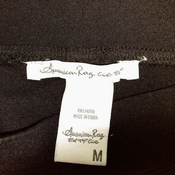 2 pairs of Leggings - Picture 7 of 7